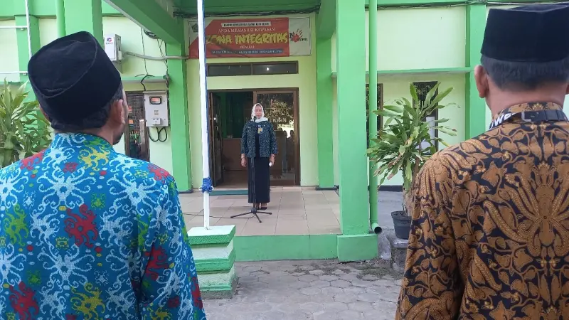 Batik Kodok Ngorek Tampil Pada Hari Batik Nasional ASN Kemenag Kota Kediri