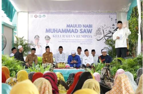 Warga Rempoa Hadiri Peringatan Maulid Nabi Muhammad SAW, Walkot:  Saya Titip Selalu BershalawatÂ 