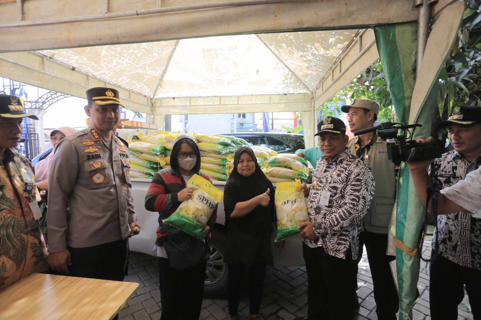 Pemkot Tangerang Bersama Bulog Distribusikan 208 Ton Beras untuk Bazar Beras Murah