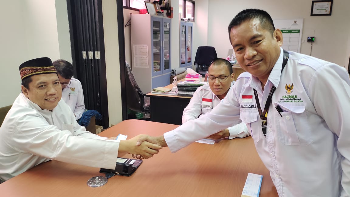 Ramai-Ramai Tunaikan Zakat Fitrah, Komisioner Baznas Tangsel Ajak Umat Islam Bayar Lebih Awal