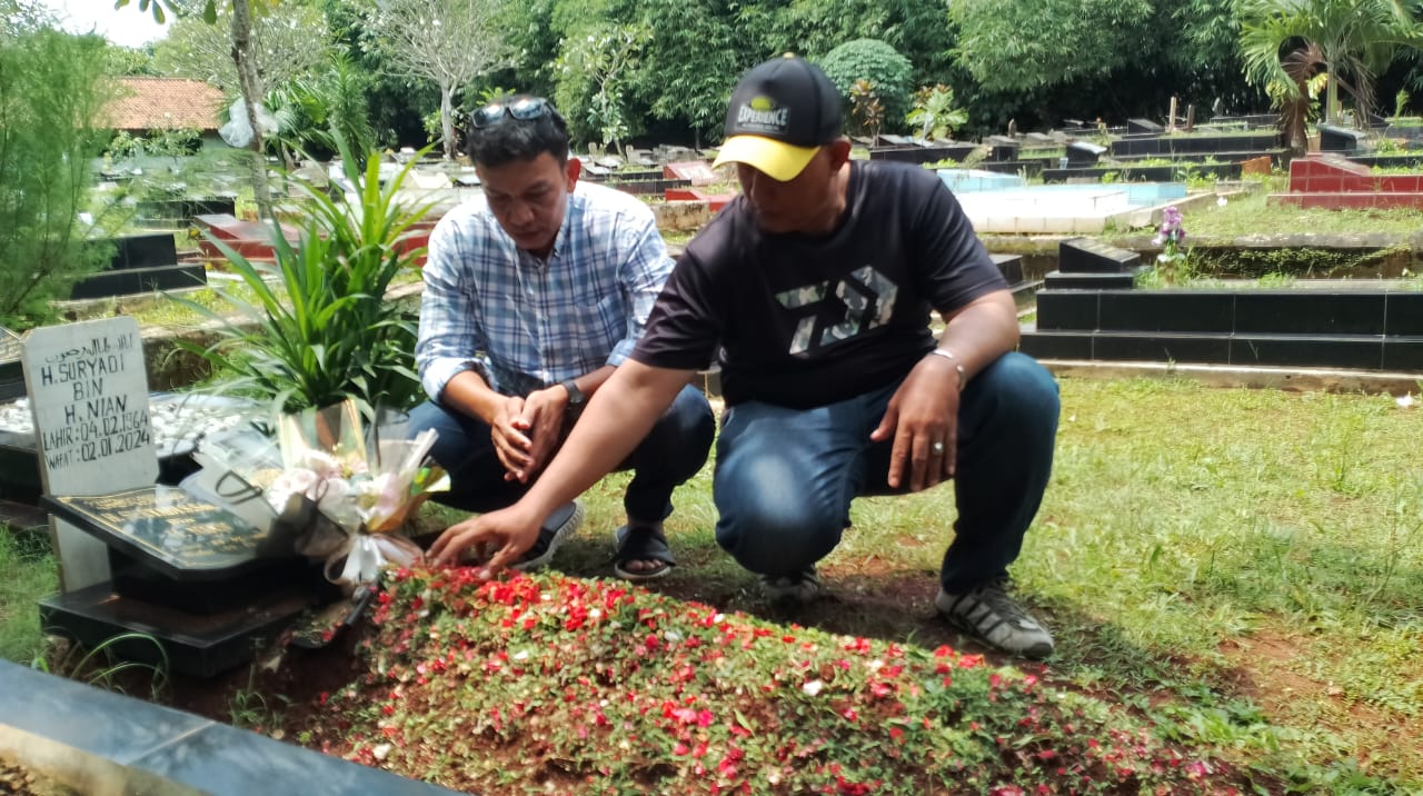 Ketua PBM Ziarahi Makam Tokoh Tangsel H Suryadi & H Arsid