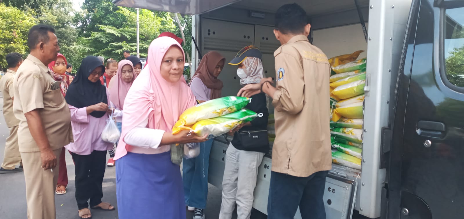 DKPP Kota Kediri Buka Pasar Murah, Diserbu Warga