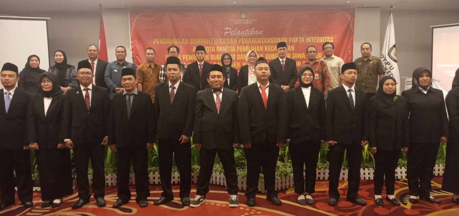 Tahapan Pilkada, KPU Kota Kediri Lantik Petugas PPK