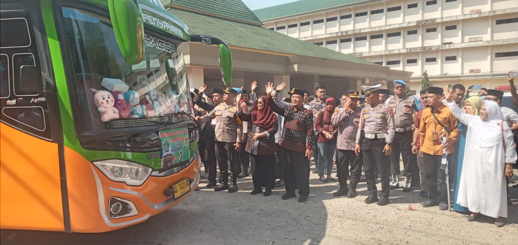 Jamaah Haji Kloter 76 Kota Kediri Besok Sore Bertolak Ke JeddahÂ 