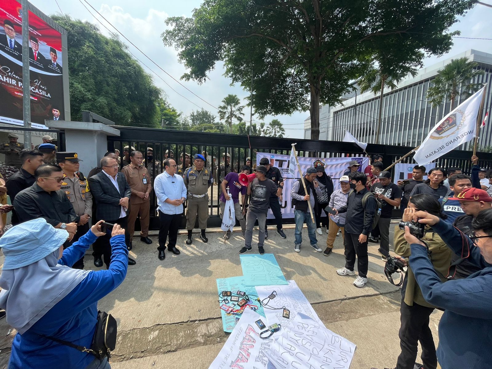 Aliansi Jurnalis Tangsel Gelar Aksi Tolak RUU Penyiaran