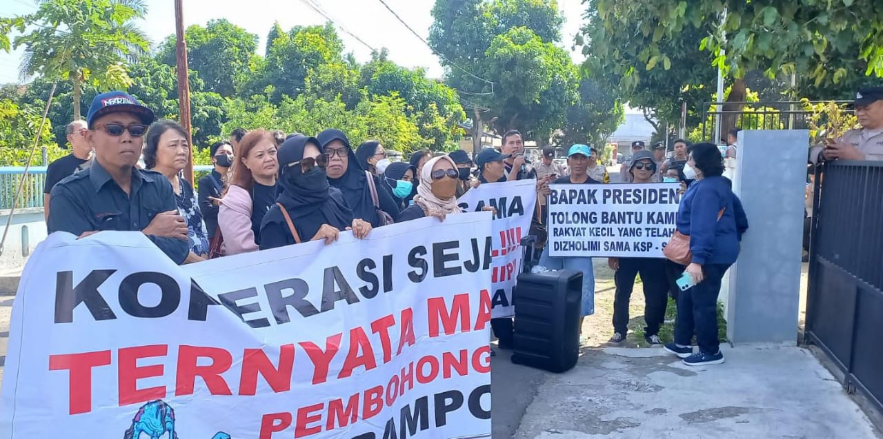 Uang Simpanan tak Kunjung Balik, Nasabah Koperasi Simpan Pinjam Sejahtera Bersama Gelar Aksi