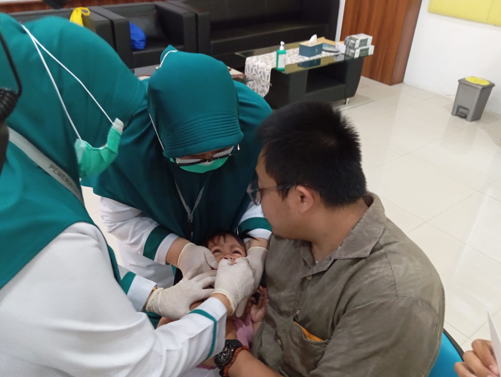 RSU Kota Tangsel Vaksin Polio pada Anak Usia 0 Bulan - 8 Tahun