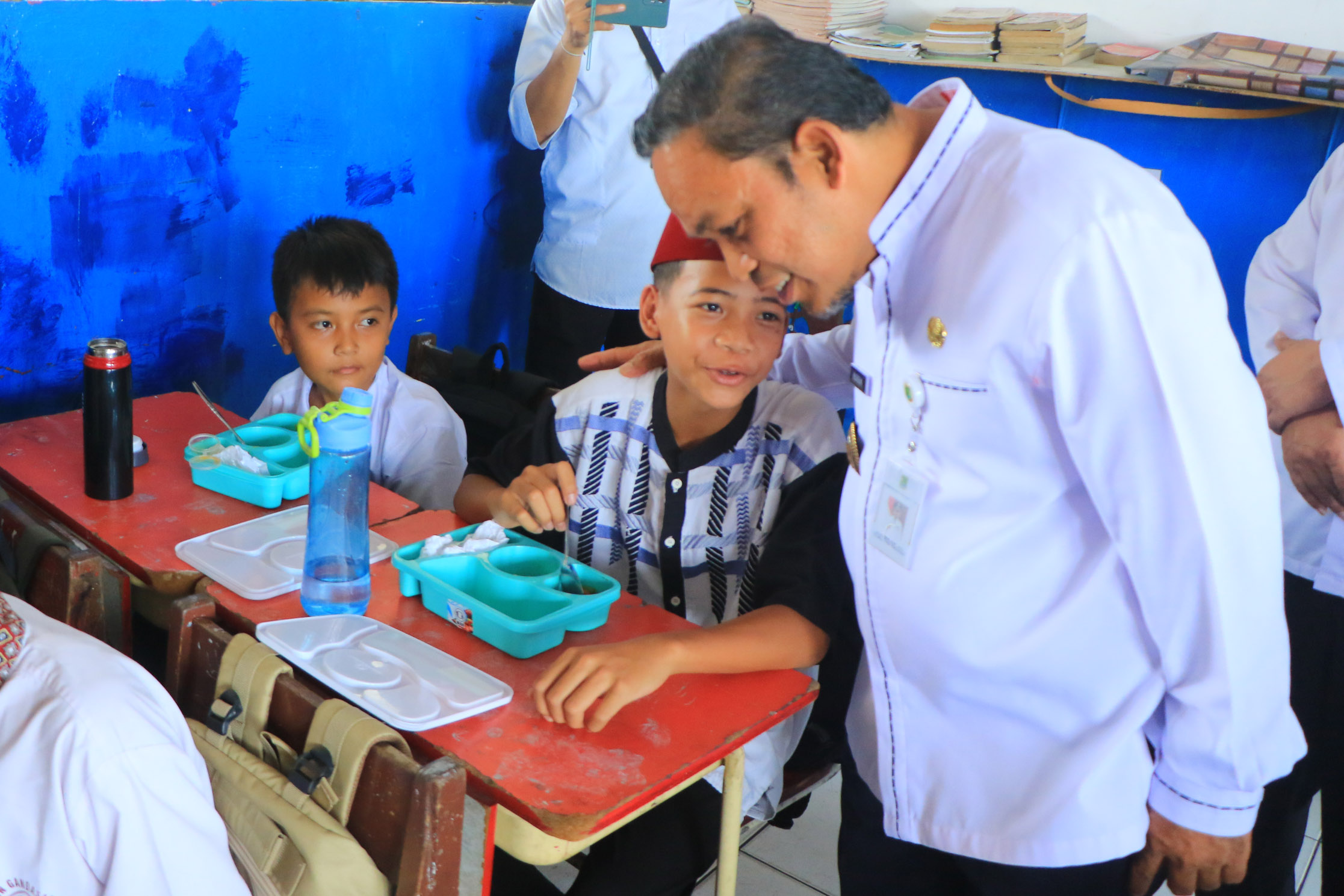 Siswa di Tangerang Titip Salam ke Presiden Prabowo, Minta MBG Segera Dijalankan