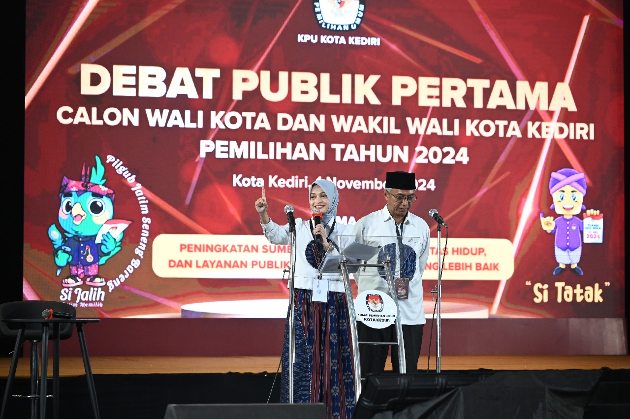 Debat Terbuka, Vinanda Jelaskan Angka Kemiskinan Kota Kediri Urutan kedua se Jatim