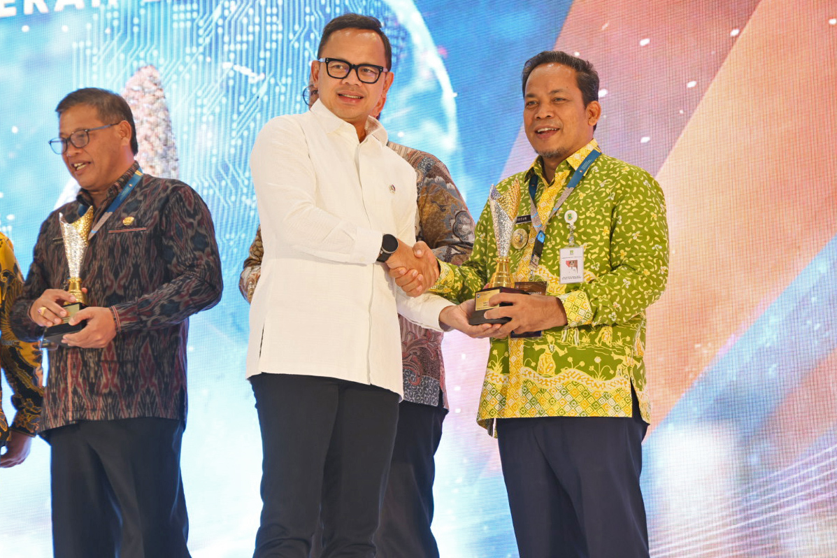 Realisasi Pendapatan Daerah Tertinggi, Pemkot Tangerang Raih APBD Award 2024