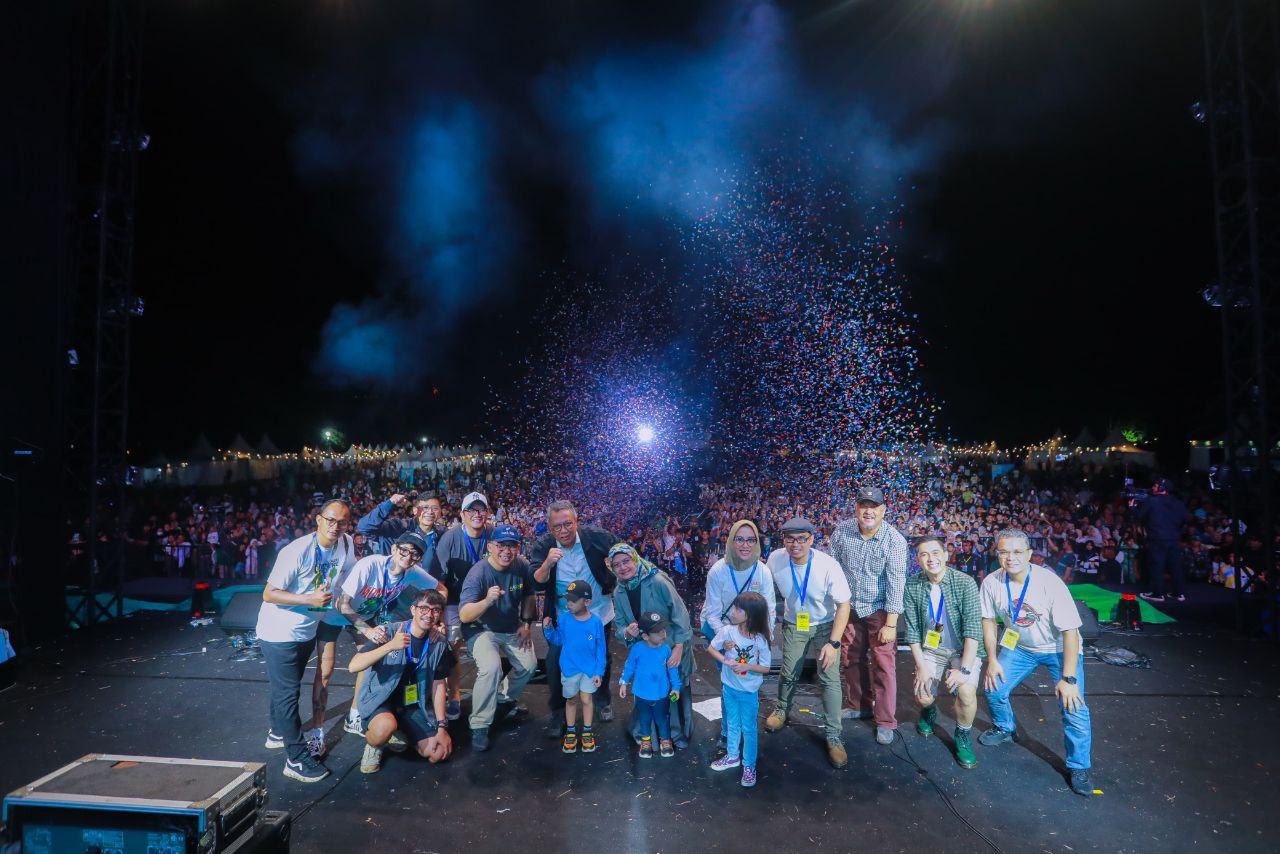 Tangsel Sejiwa Fest 2024 Membara di Tengah Hujan, Sajikan Musik Retro 80-an Hingga Kekinian