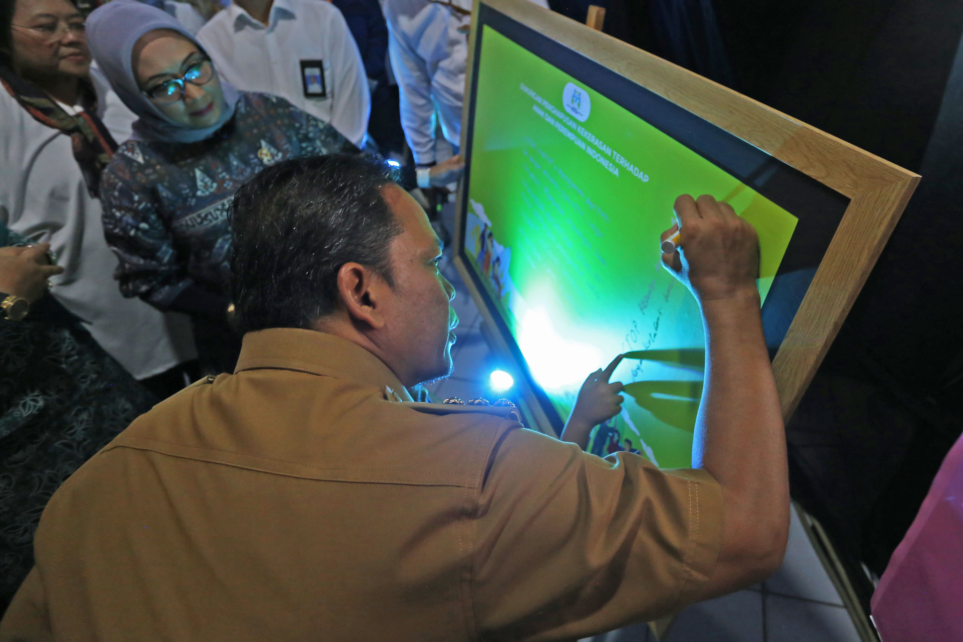 Pj Wali Kota Tangerang dan Menteri PPPA Komitmen Penghapusan Kekerasan terhadap Anak dan Perempuan