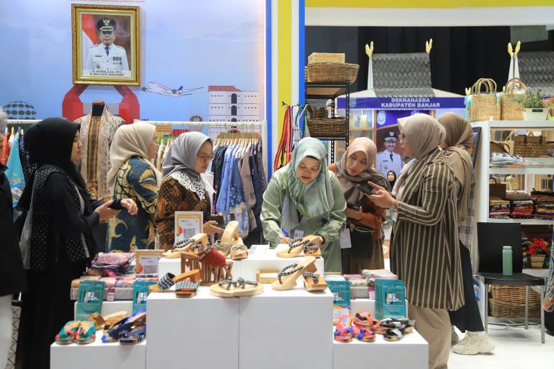 Dua Hari Pameran INACRAFT, UMKM Kota Tangerang Raup Cuan
