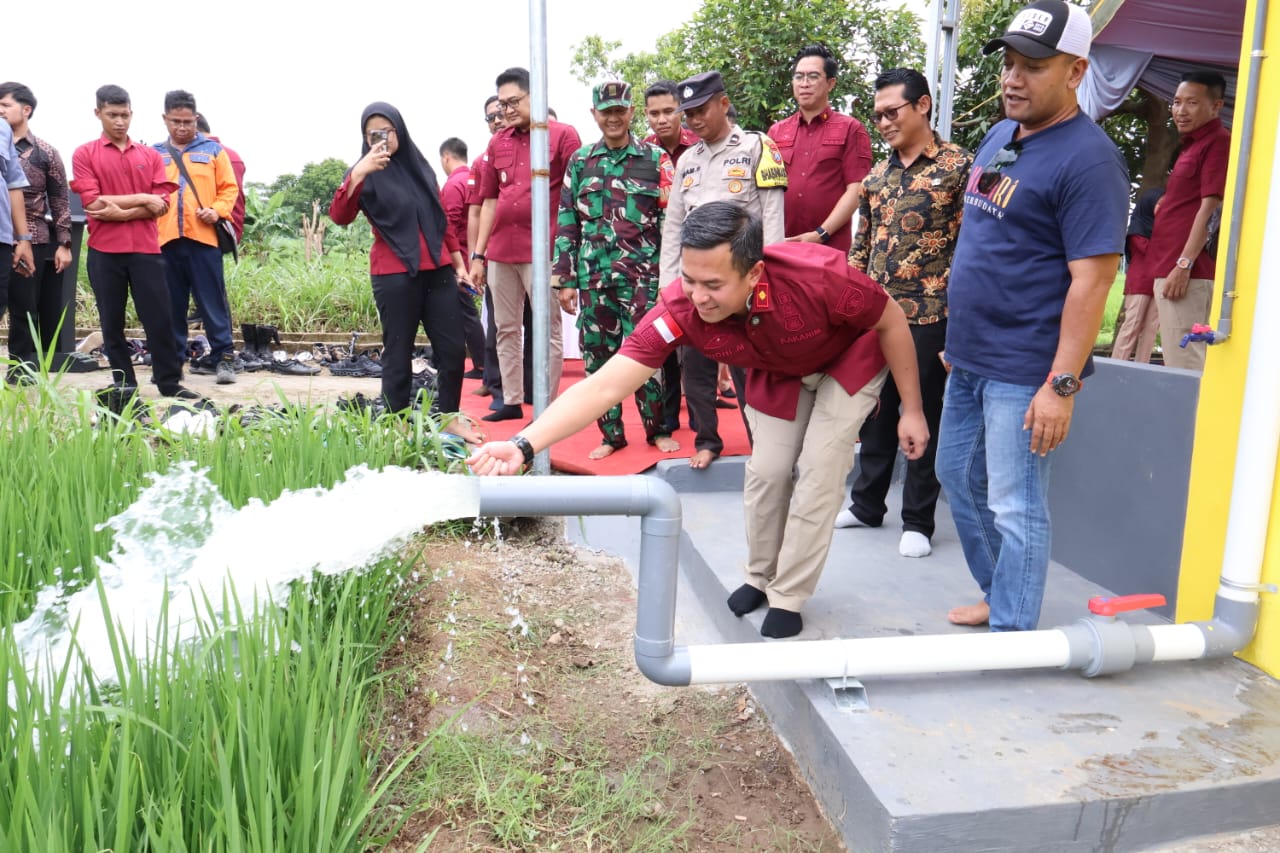 Dukung Ketahanan Pangan, Kepala Kantor Imigrasi Kediri Resmikan Sumber Air Pertanian