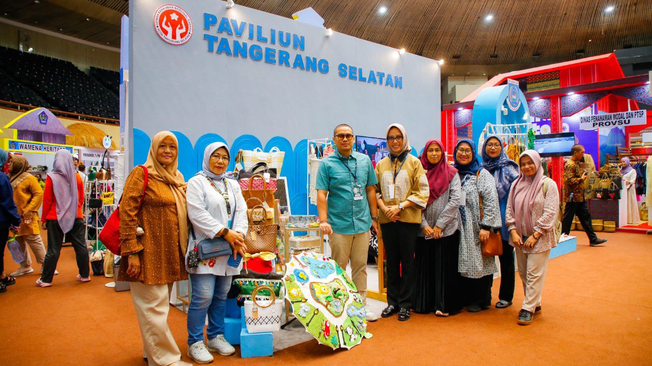 Produk Lokal Tangsel Mejeng di Pameran  INACRAFT 2025 JCC