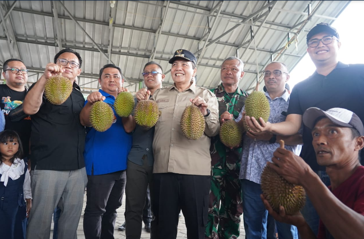 Festival Durian Karyasari &amp; Pabangbon Barengkong Hanya ada di Leuwiliang
