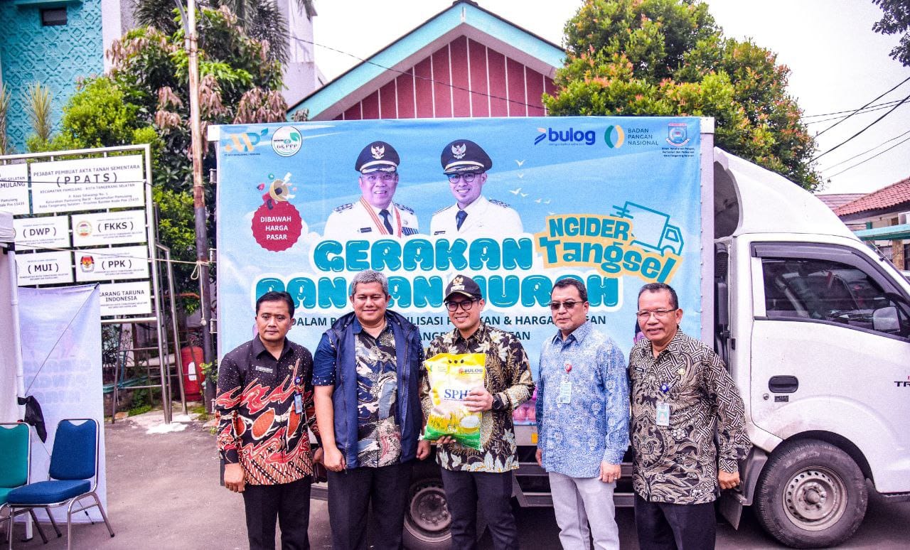 Bazar Ramadan Hari Kedua Pilar Pantau Warga Belanja di Pamulang, DKP3 Sediakan Beras SPHP, Telur dan Bawang Merah