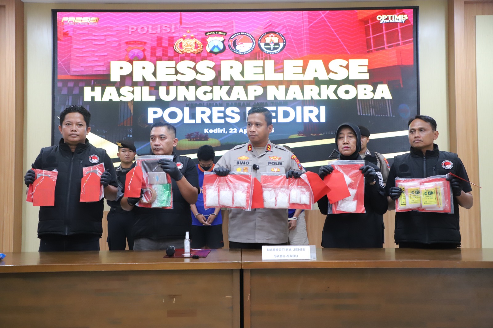 Polres Kediri Gagalkan Peredaran Sabu Hampir 1 Kilogram, Tiga Orang Diamankan