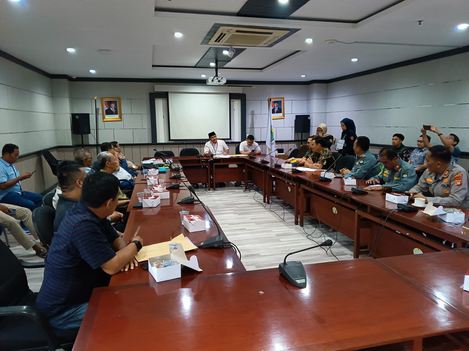 DPRD Fasilitasi Aspirasi dan Dialog Eks Pedagang Pasar Pisang dengan Pemkot Tangerang
