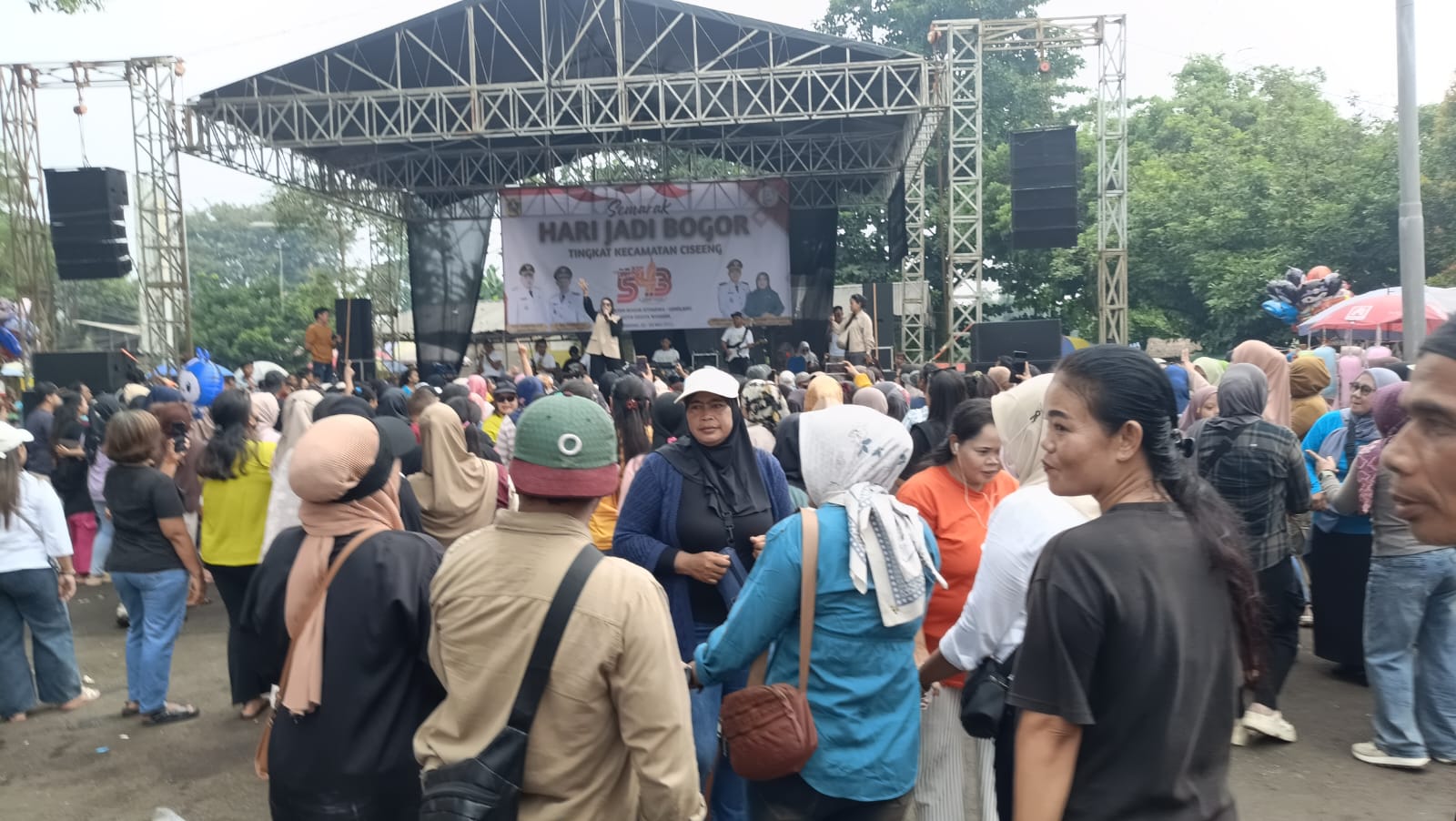 Joget \"Stecu Stecu\" Bersama Zebro Musik, Menutup Puncak Ciseeng Festival