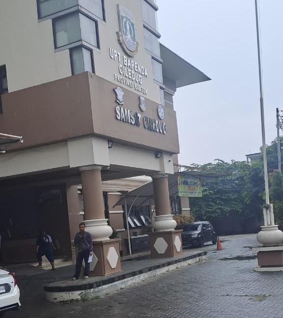 Warga Cipondoh Penyandang Disabilitas Keluhkan Pelayanan Samsat Ciledug