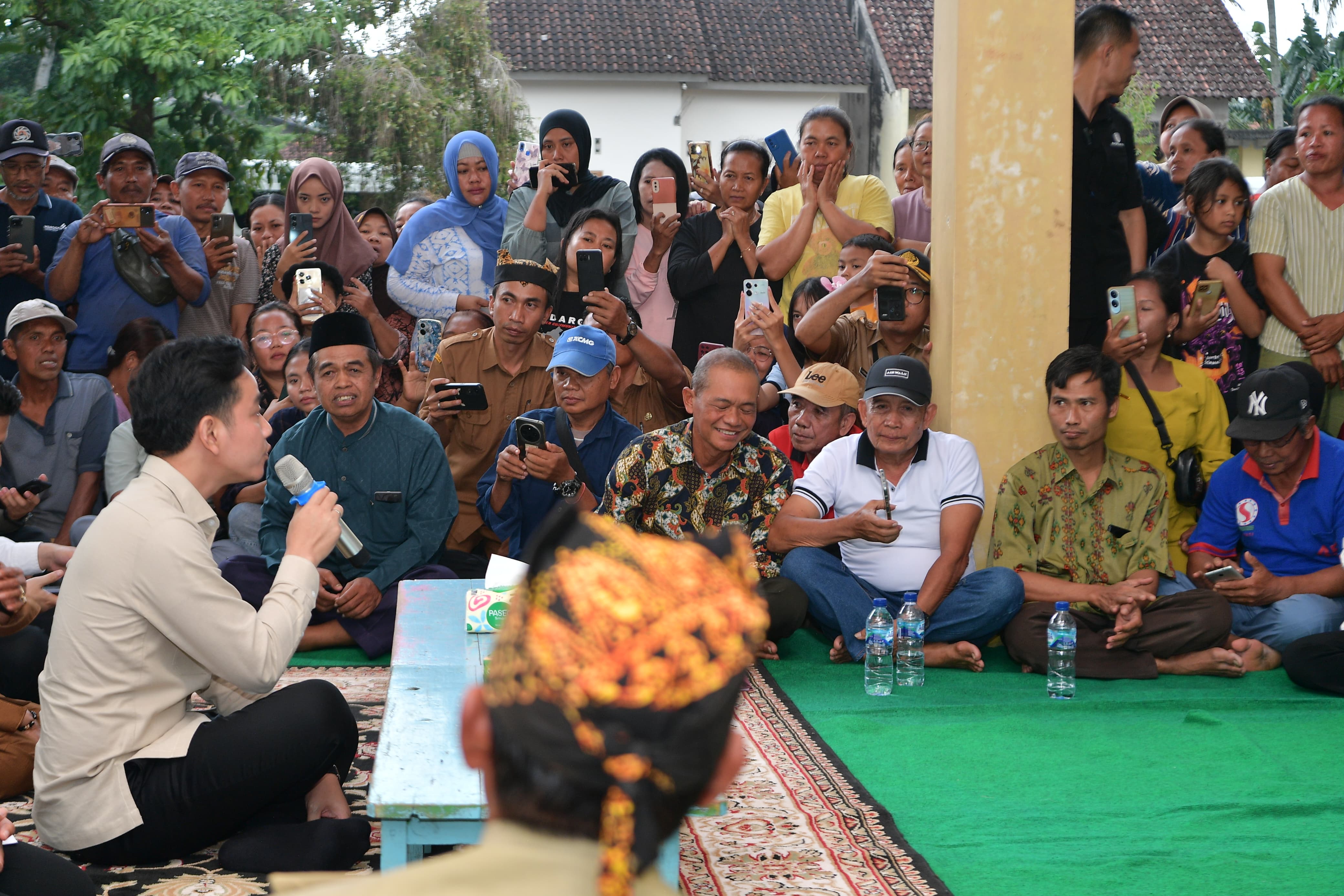 Lewat Panggilan Video, Wapres Minta Menhut Percepat Tindak Lanjut Tukar Guling Tanah Desa Sumberagung Banyuwangi