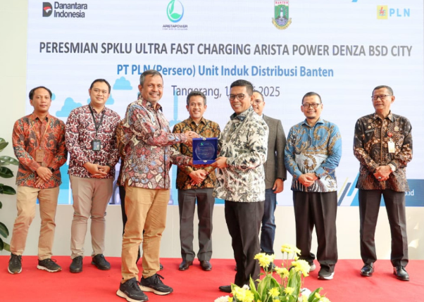 Gubernur Banten Andra Soni Resmikan Stasiun Pengisian Kendaraan Listrik di Denza BSD City