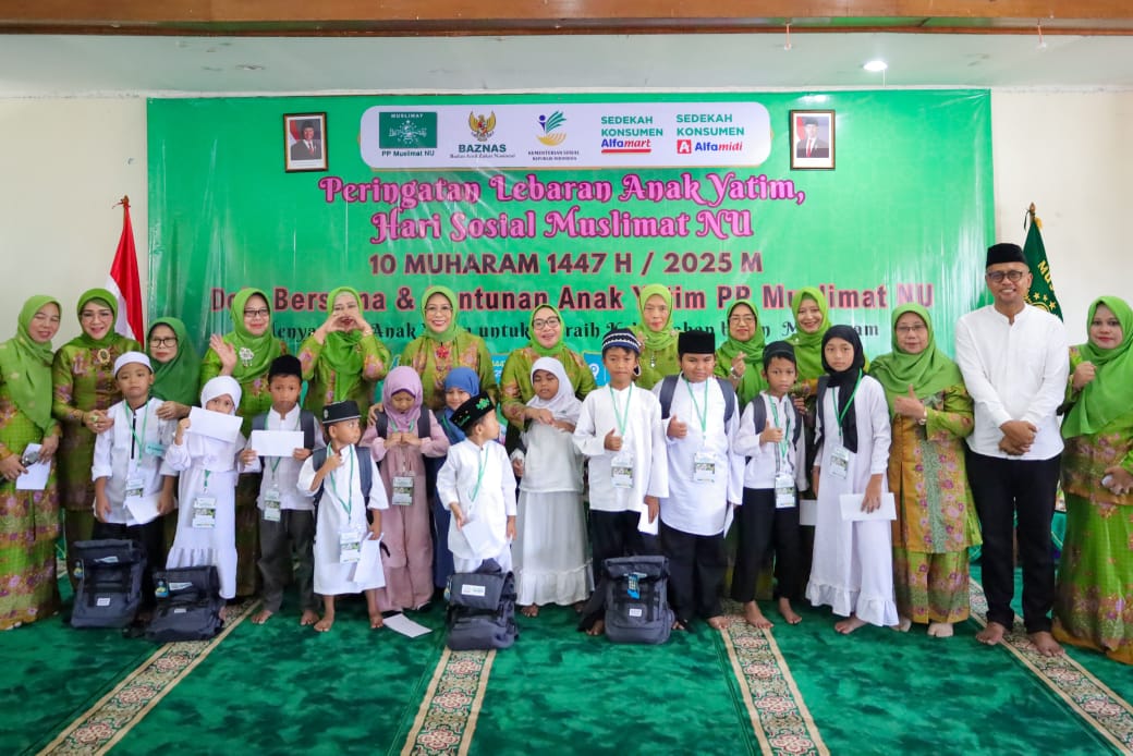 Lebaran Yatim BAZNAS RI Bersama Muslimat NU Salurkan Santunan di Pondok Cabe