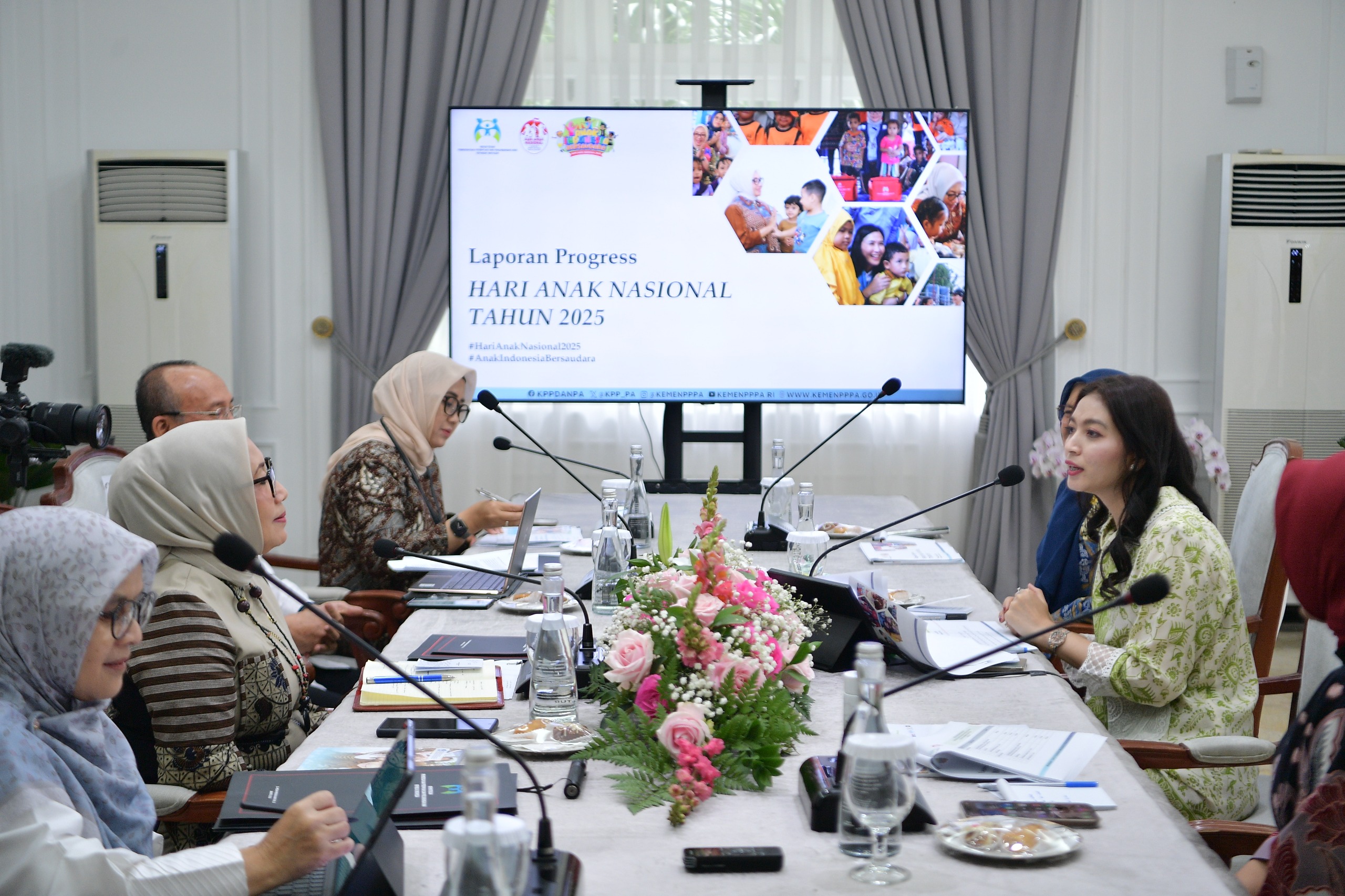 Kolaborasi dan Sinergi Program Anak Indonesia, Selvi Gibran Rakabuming Sambut HAN 2025 Semangat Inklusif
