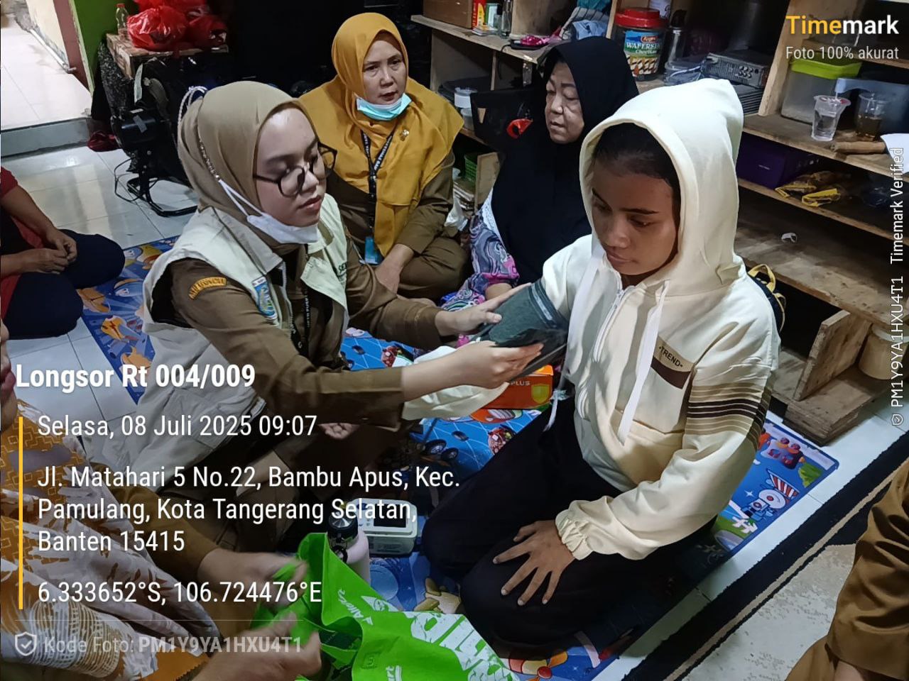 Dinkes Tangsel Turunkan Tim Ngider Sehat, Lakukan Pemeriksaan Kesehatan Warga Terdampak Banjir