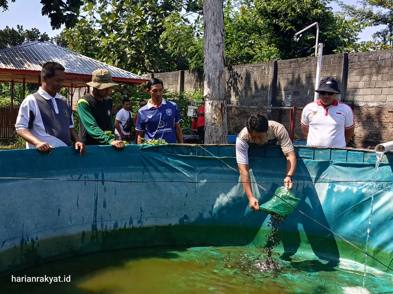 Lapas Kelas IIA Kediri Tebar Dua Ribu Bibit Ikan Lele