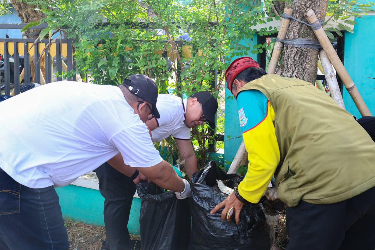 Aksi World Clean Up Day di Tangsel Bersihkan Situ Pondok Jagung