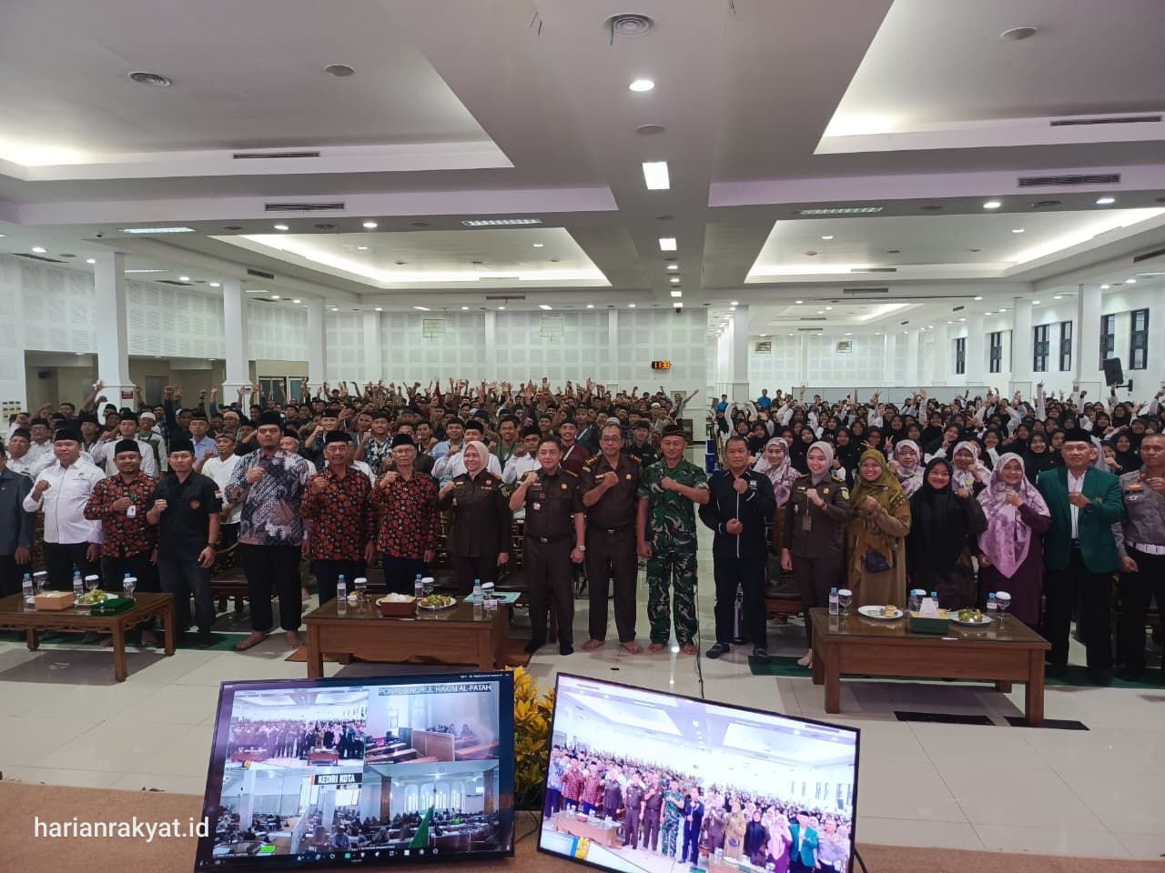 Melalui Program Jaksa Masuk Pesantren, Santri Ponpes Wali Barokah Kediri Edukasi Soal Hukum