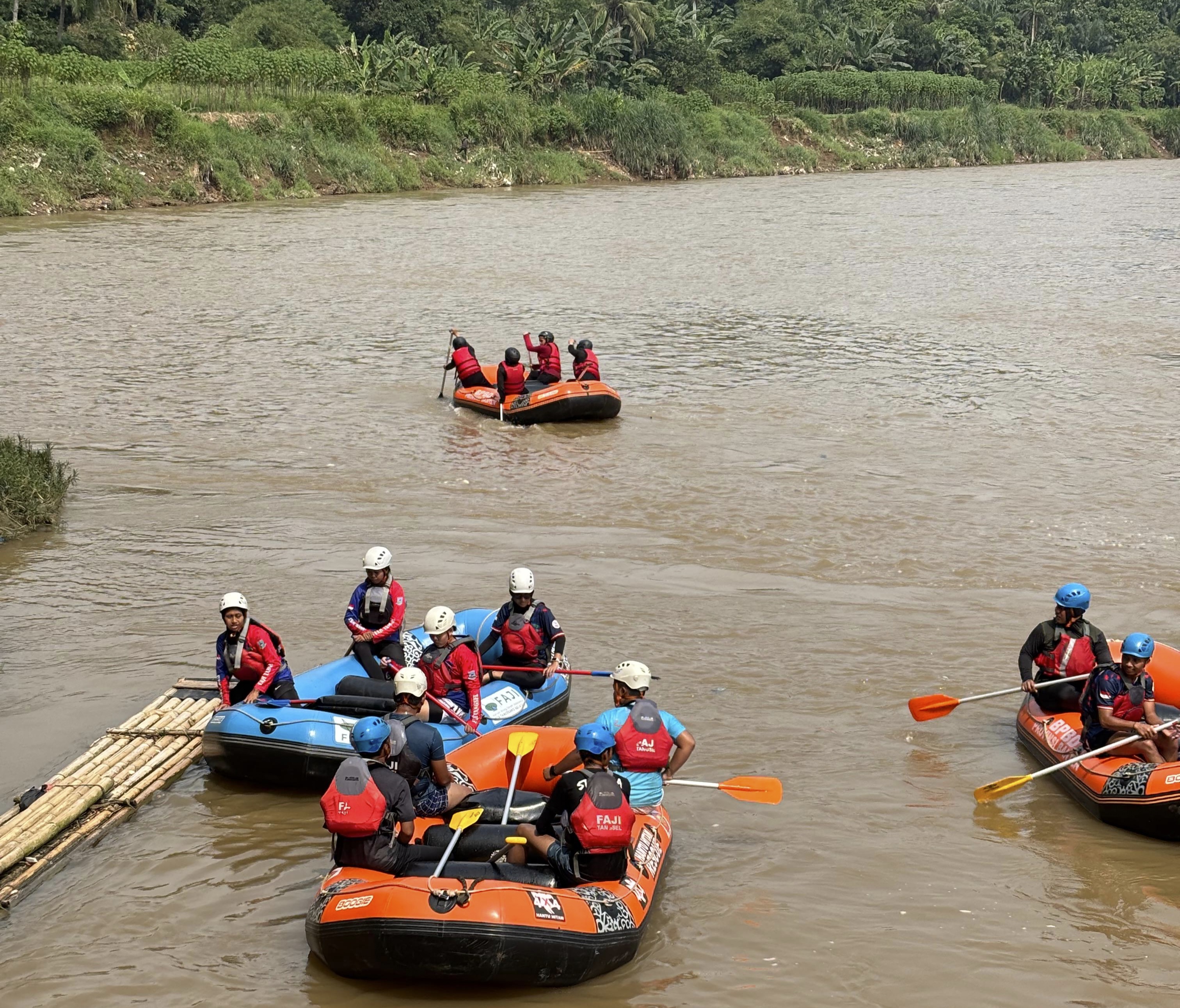FAJI Tangsel Gelar Kejurda Arung Jeram Perdana di Sungai Cisadane