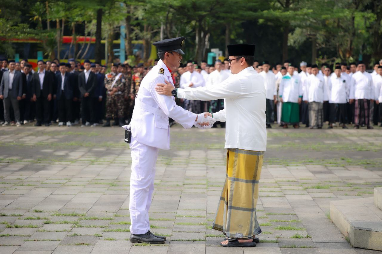 Apel Hari Santri Padati Lapangan Balai Kota Tangsel