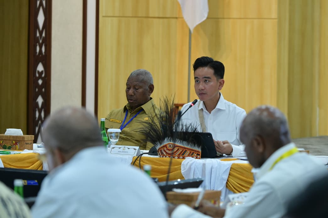 Pimpin Rapat Pleno BP3OKP, Gibran Tekankan Akselerasi Pembangunan Papua Harus Dua Kali Lipat