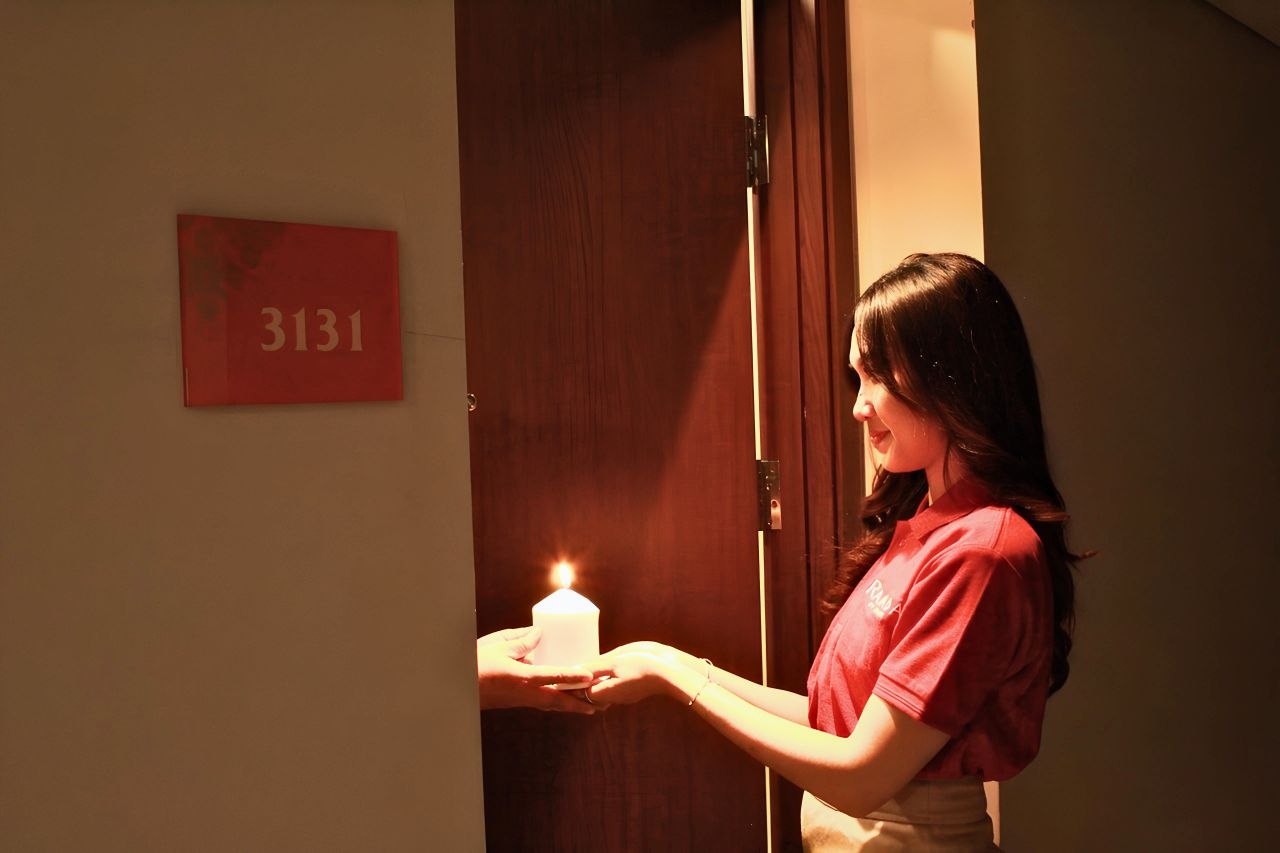 Ramada Serpong Gelar Lights Out Dukung Earth Hour 2026