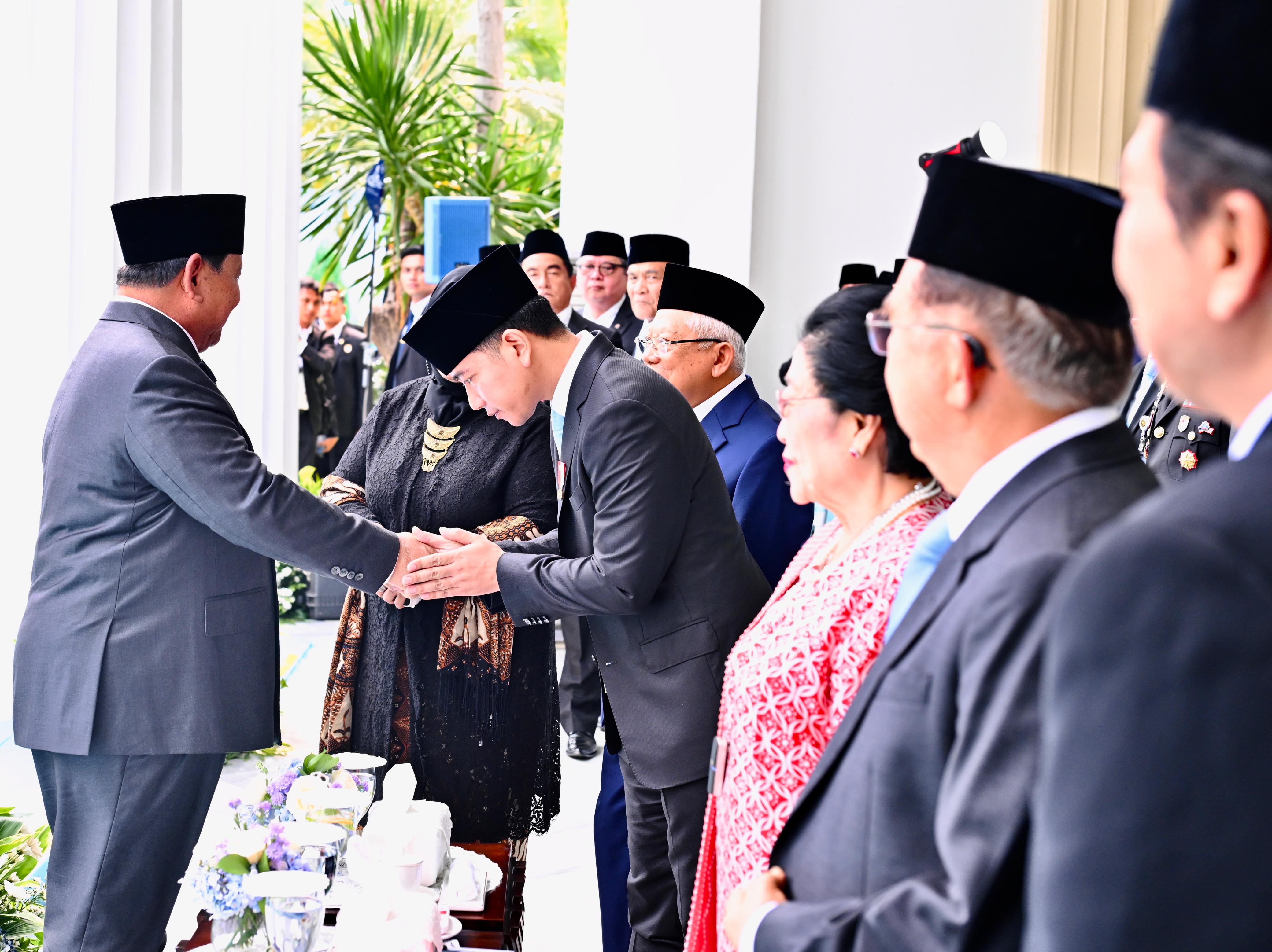 Gibran Dampingi Prabowo di Upacara Hari Pancasila
