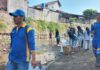 Peringati HSN Penggiat Lingkungan Kota Kediri Bersihkan Sungai Kedak